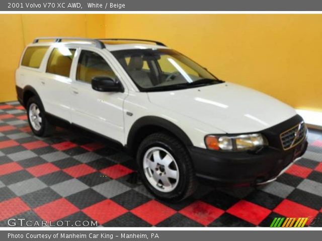 2001 Volvo V70 XC AWD in White