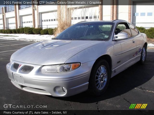 2001 Pontiac Grand Prix GTP Sedan in Galaxy Silver Metallic