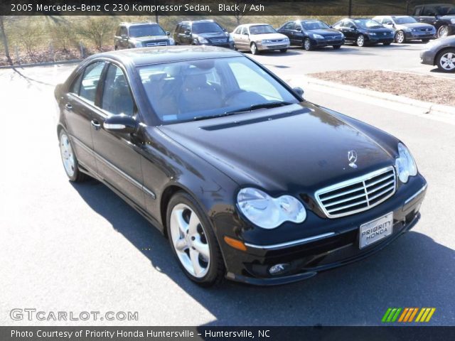 2005 Mercedes-Benz C 230 Kompressor Sedan in Black