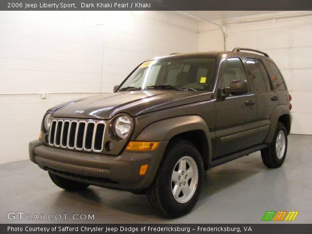 2006 Jeep Liberty Sport in Dark Khaki Pearl