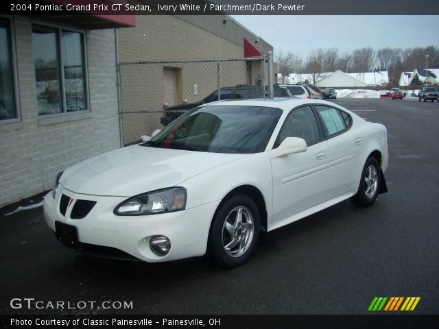 Ivory White 2004 Pontiac Grand Prix Gt Sedan Parchment