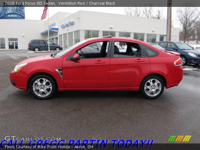 2008 Ford Focus SES Sedan in Vermillion Red