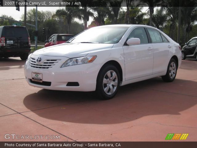 2007 Toyota Camry LE in Super White