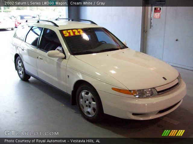 2002 Saturn L Series LW300 Wagon in Cream White