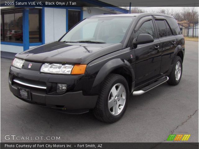 2005 Saturn VUE V6 in Black Onyx