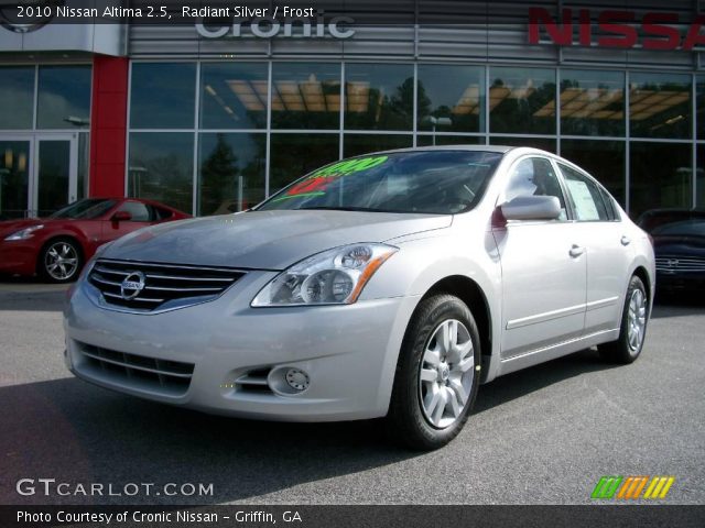 2010 Nissan Altima 2.5 in Radiant Silver