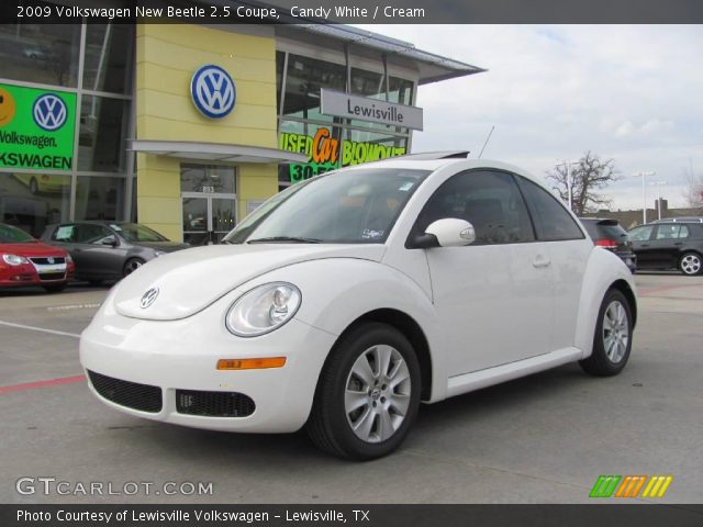 2009 Volkswagen New Beetle 2.5 Coupe in Candy White