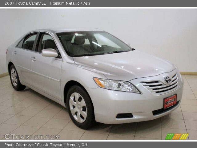 2007 Toyota Camry LE in Titanium Metallic