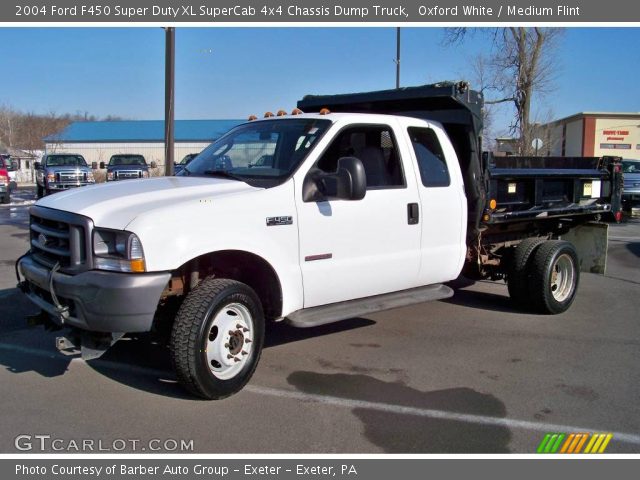 2004 Ford F450 Super Duty XL SuperCab 4x4 Chassis Dump Truck in Oxford White