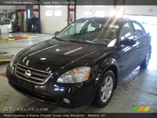 2004 Nissan Altima 2.5 S in Super Black