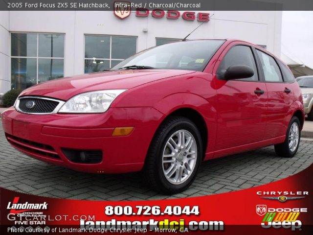 2005 Ford Focus ZX5 SE Hatchback in Infra-Red