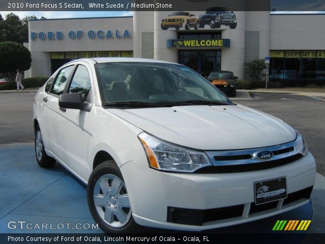 2010 Ford Focus S Sedan in White Suede