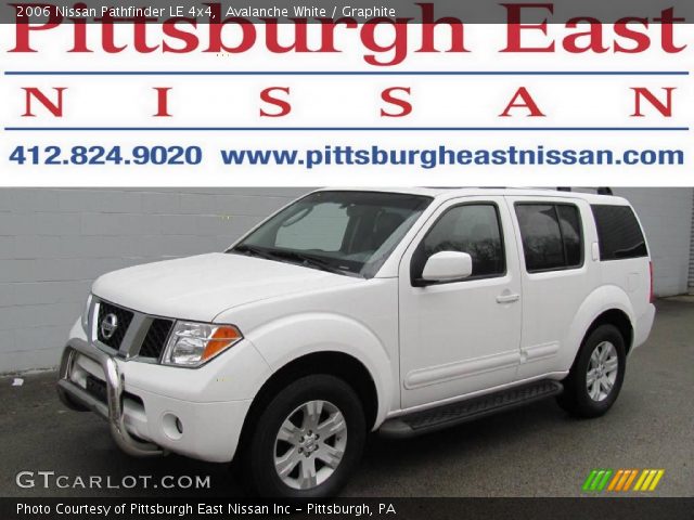 2006 Nissan Pathfinder LE 4x4 in Avalanche White