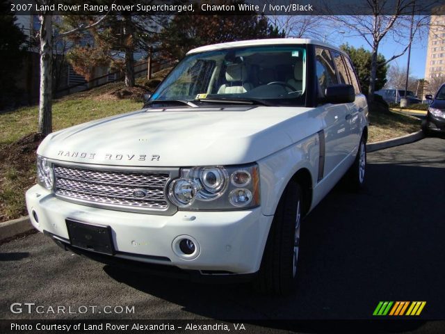 2007 Land Rover Range Rover Supercharged in Chawton White