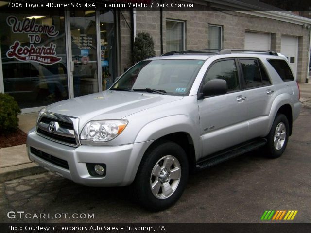 2006 Toyota 4Runner SR5 4x4 in Titanium Metallic