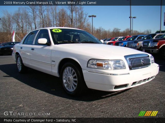 2009 Mercury Grand Marquis LS in Vibrant White