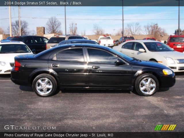 2004 Dodge Stratus SXT Sedan in Black
