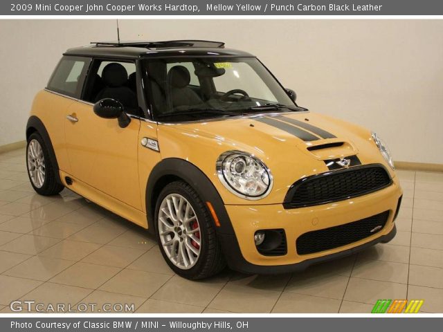 2009 Mini Cooper John Cooper Works Hardtop in Mellow Yellow