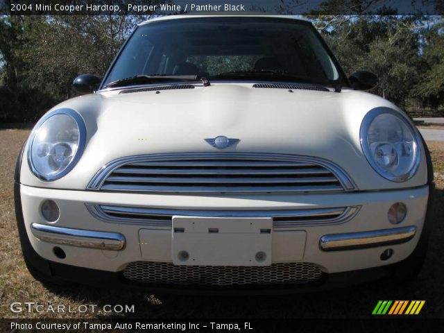 2004 Mini Cooper Hardtop in Pepper White