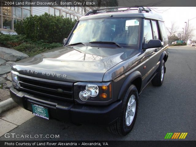 2004 Land Rover Discovery S in Bonatti Grey