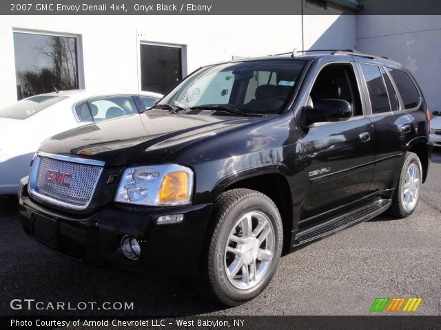 2007 GMC Envoy Denali 4x4 in Onyx Black