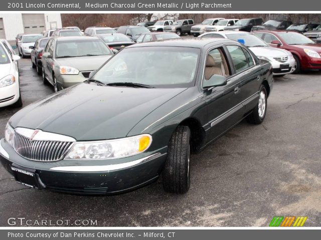 2001 Lincoln Continental  in Medium Charcoal Green Metallic