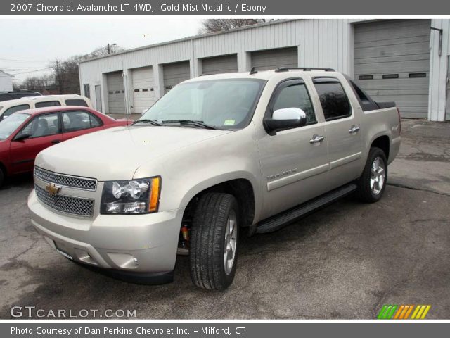 2007 Chevrolet Avalanche LT 4WD in Gold Mist Metallic