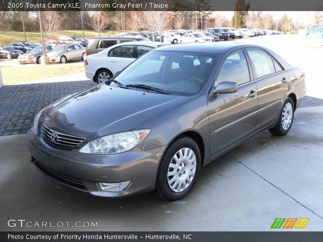 2005 Toyota Camry XLE in Phantom Gray Pearl