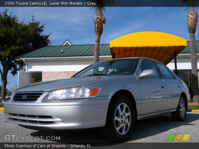 2000 Toyota Camry LE in Lunar Mist Metallic