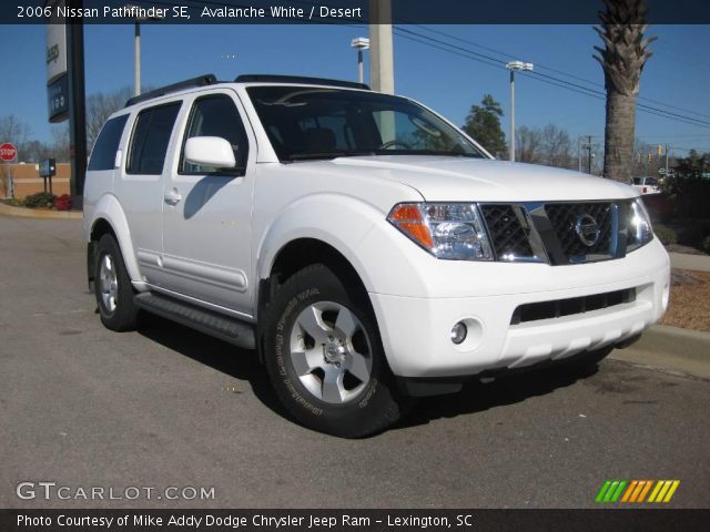 2006 Nissan Pathfinder SE in Avalanche White
