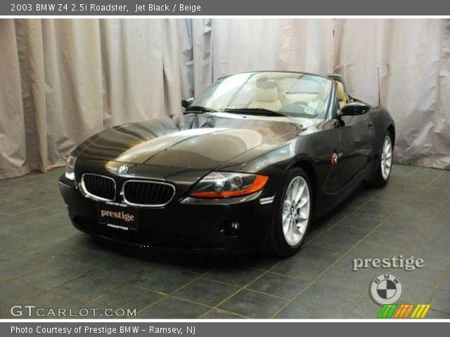 2003 BMW Z4 2.5i Roadster in Jet Black