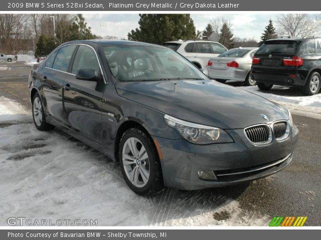 2009 BMW 5 Series 528xi Sedan in Platinum Grey Metallic