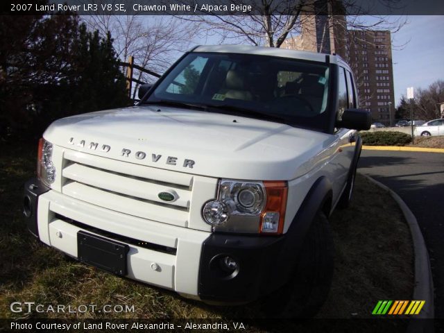 2007 Land Rover LR3 V8 SE in Chawton White