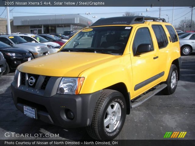 2005 Nissan Xterra S 4x4 in Solar Yellow