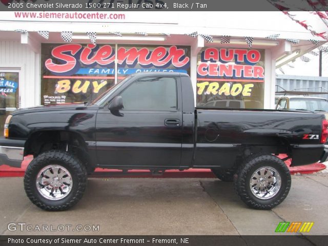 2005 Chevrolet Silverado 1500 Z71 Regular Cab 4x4 in Black