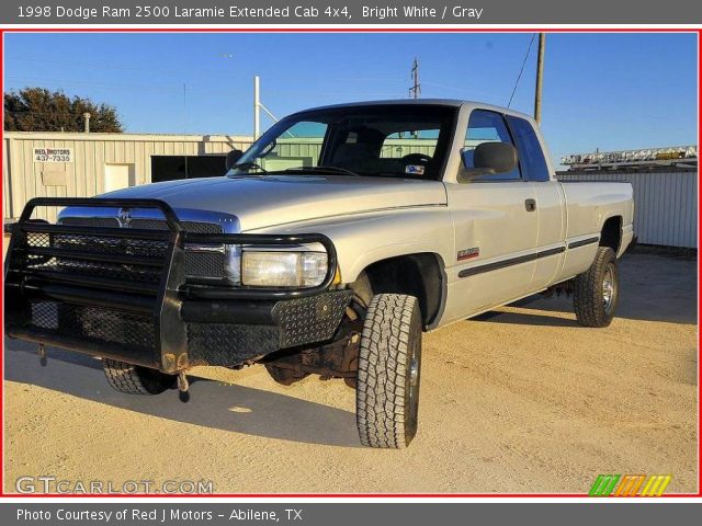 1998 Dodge Ram 2500 Laramie Extended Cab 4x4 in Bright White