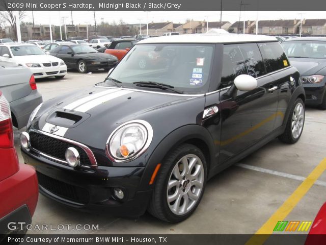 2009 Mini Cooper S Hardtop in Midnight Black