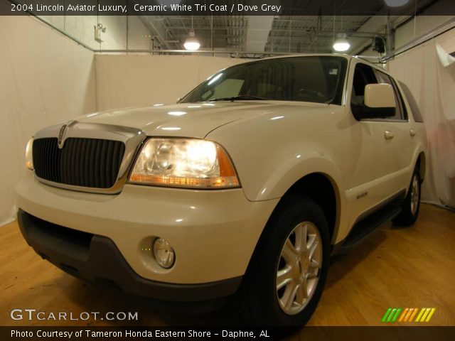 2004 Lincoln Aviator Luxury in Ceramic White Tri Coat