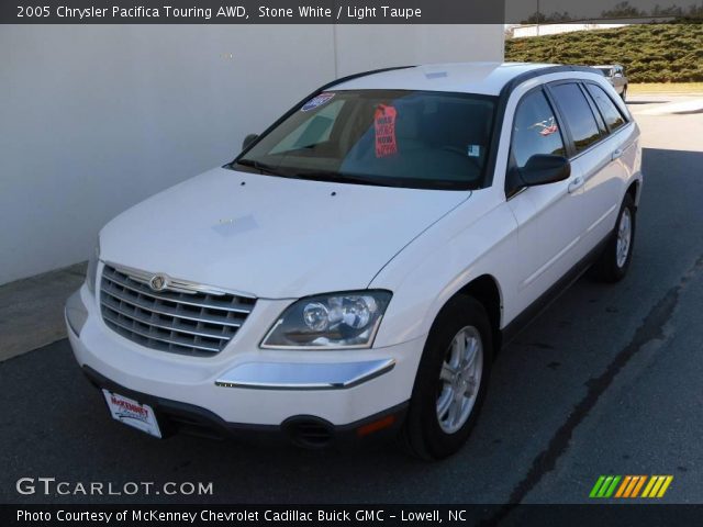 2005 Chrysler Pacifica Touring AWD in Stone White
