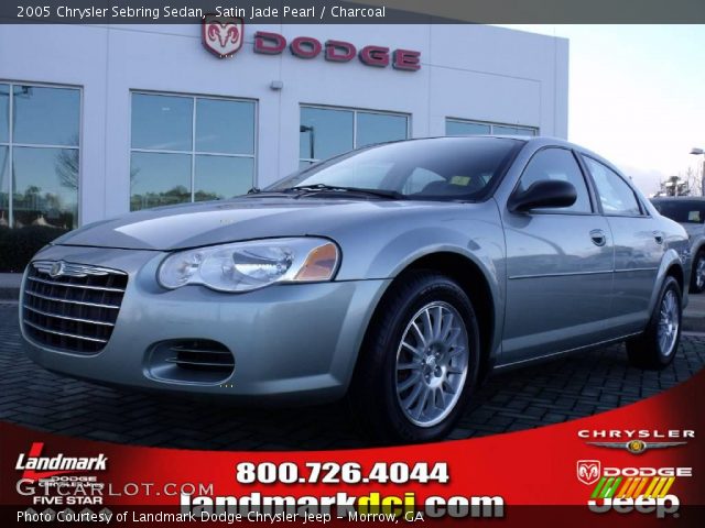 2005 Chrysler Sebring Sedan in Satin Jade Pearl