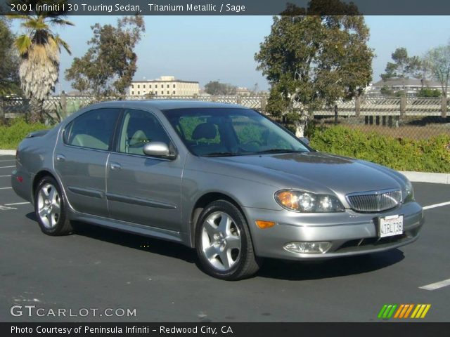 2001 Infiniti I 30 Touring Sedan in Titanium Metallic