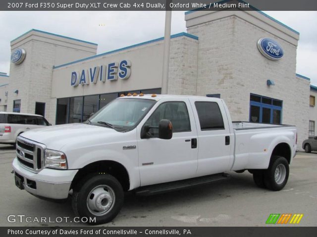 2007 Ford F350 Super Duty XLT Crew Cab 4x4 Dually in Oxford White