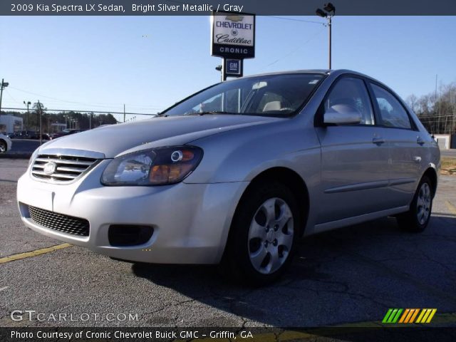 2009 Kia Spectra LX Sedan in Bright Silver Metallic