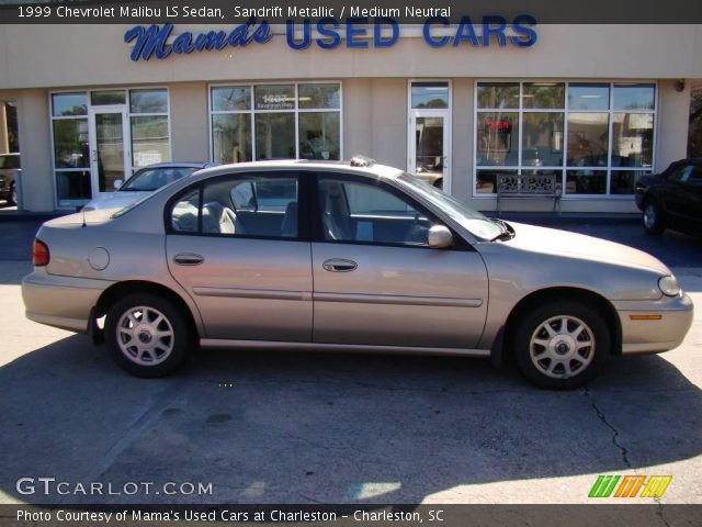 1999 Chevrolet Malibu LS Sedan in Sandrift Metallic