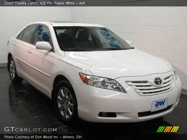2007 Toyota Camry XLE V6 in Super White