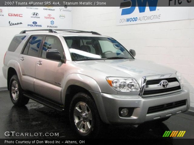 2007 Toyota 4Runner SR5 4x4 in Titanium Metallic