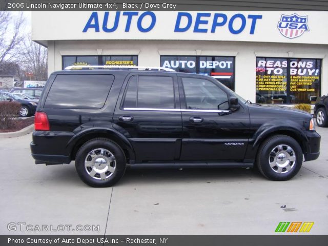 2006 Lincoln Navigator Ultimate 4x4 in Black
