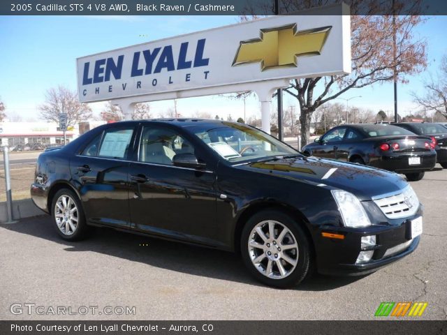 2005 Cadillac STS 4 V8 AWD in Black Raven