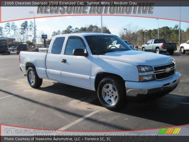 2006 Chevrolet Silverado 1500 Extended Cab in Summit White