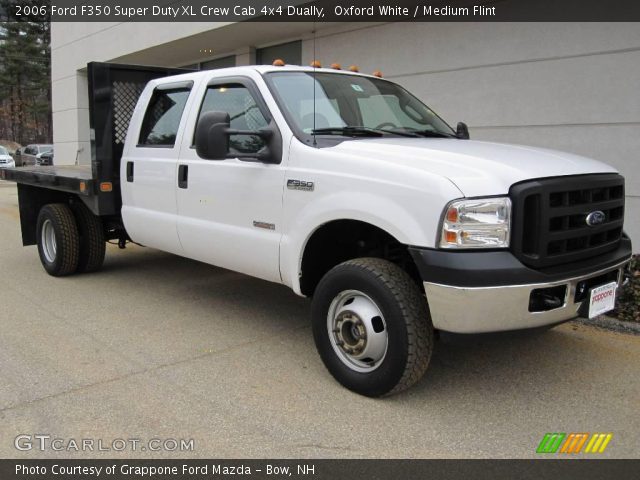 2006 Ford F350 Super Duty XL Crew Cab 4x4 Dually in Oxford White